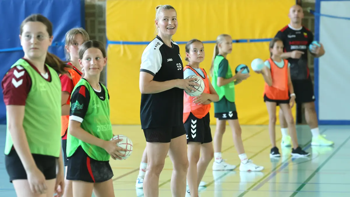 Handball Antje Döll trainiert mit den D-Juniorinnen der TSG Schwäbisch Hall 2026
