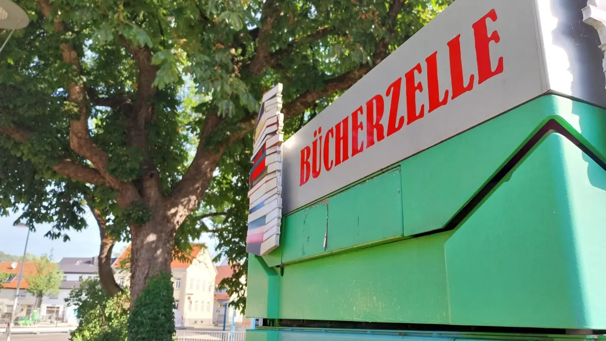 Eine Bücherzelle gibt es beispielsweise bereits in Truchtelfingen. Ein ähnliches Exemplar soll auch im künftigen Onstmettinger Klimapark stehen.