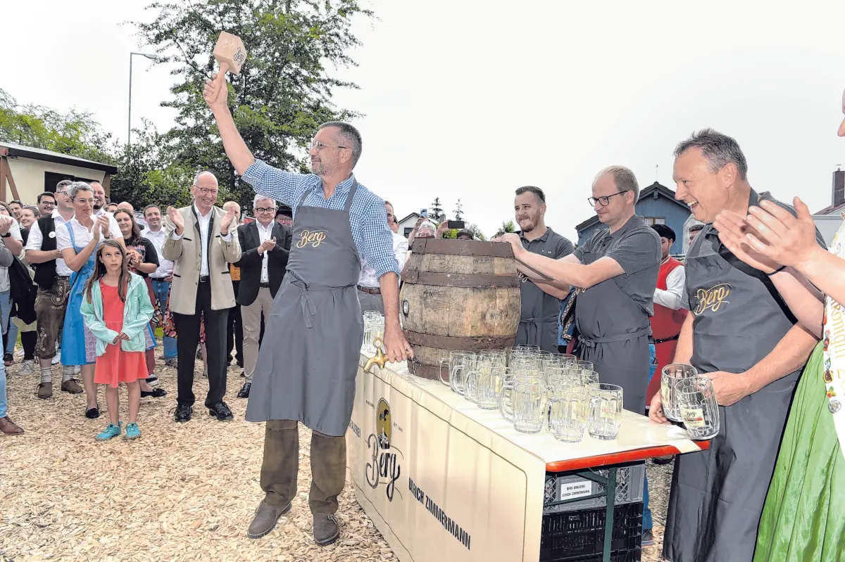 Der traditionelle Anstich ist bei jedem Ulrichsfest ein besonderer Moment.