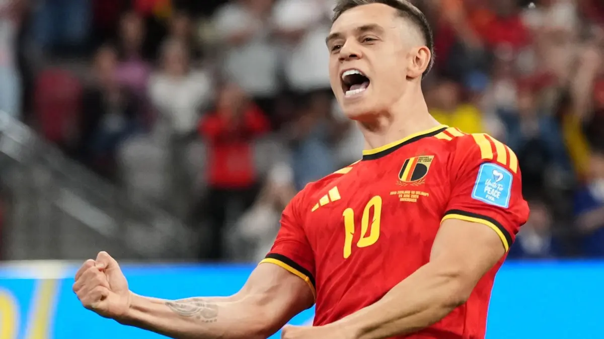 WM 2026 - Neuseeland - Belgien: 26.06.2026, Kanada, Vancouver: Fußball, Männer: WM, Vorrunde, Gruppe G, 3. Spieltag, Neuseeland - Belgien. Der Belgier Leandro Trossard (10) jubelt, nachdem er das erste Tor für seine Mannschaft erzielt hat. Foto: Abbie Parr/AP/dpa +++ dpa-Bildfunk +++