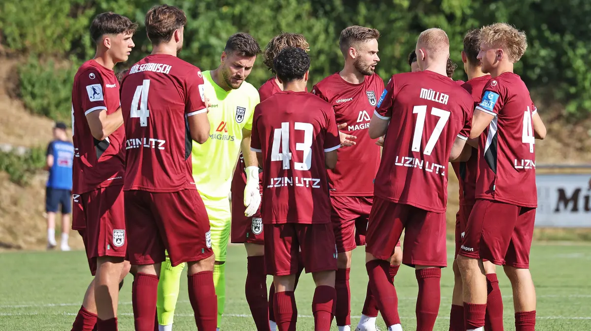 Fußball, SSV Ulm, Das erste Testspiel des Regionalligisten gegen den FC Straß