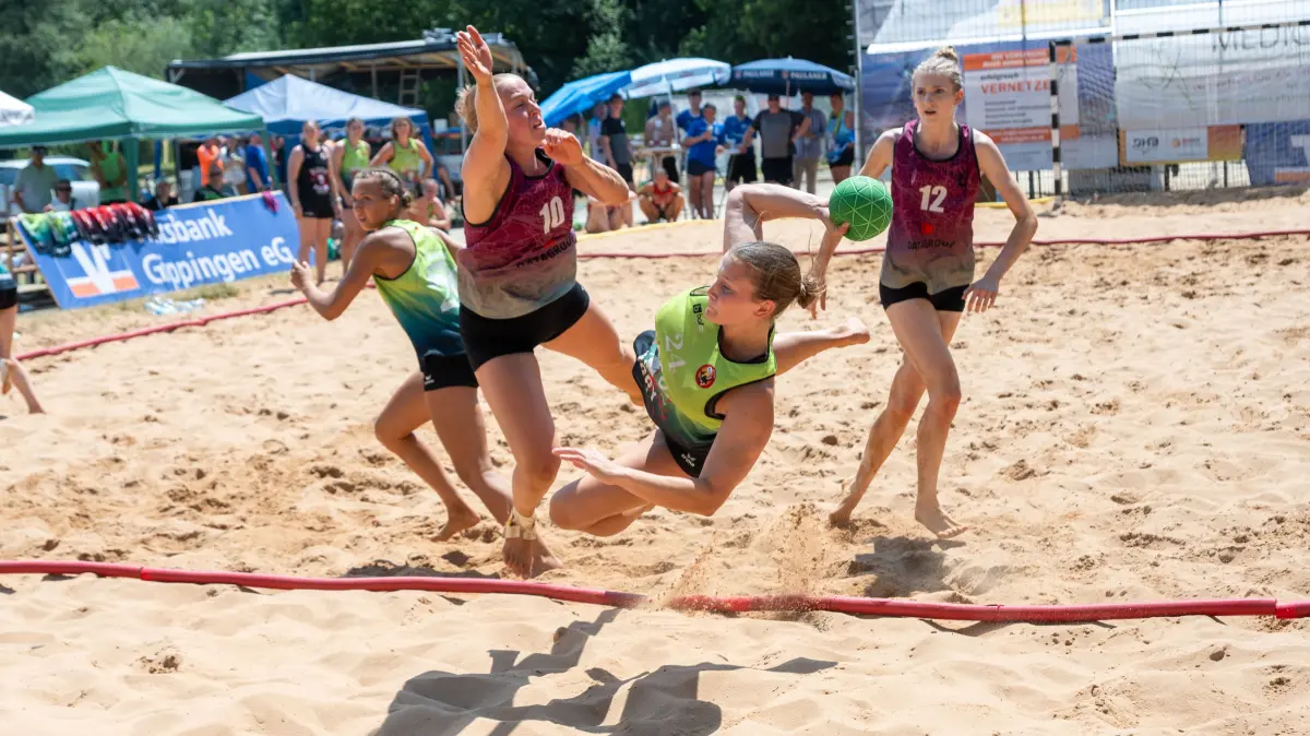 Beachhandball-Turnier in Bartenbach 2026 Finale Männer und Frauen
