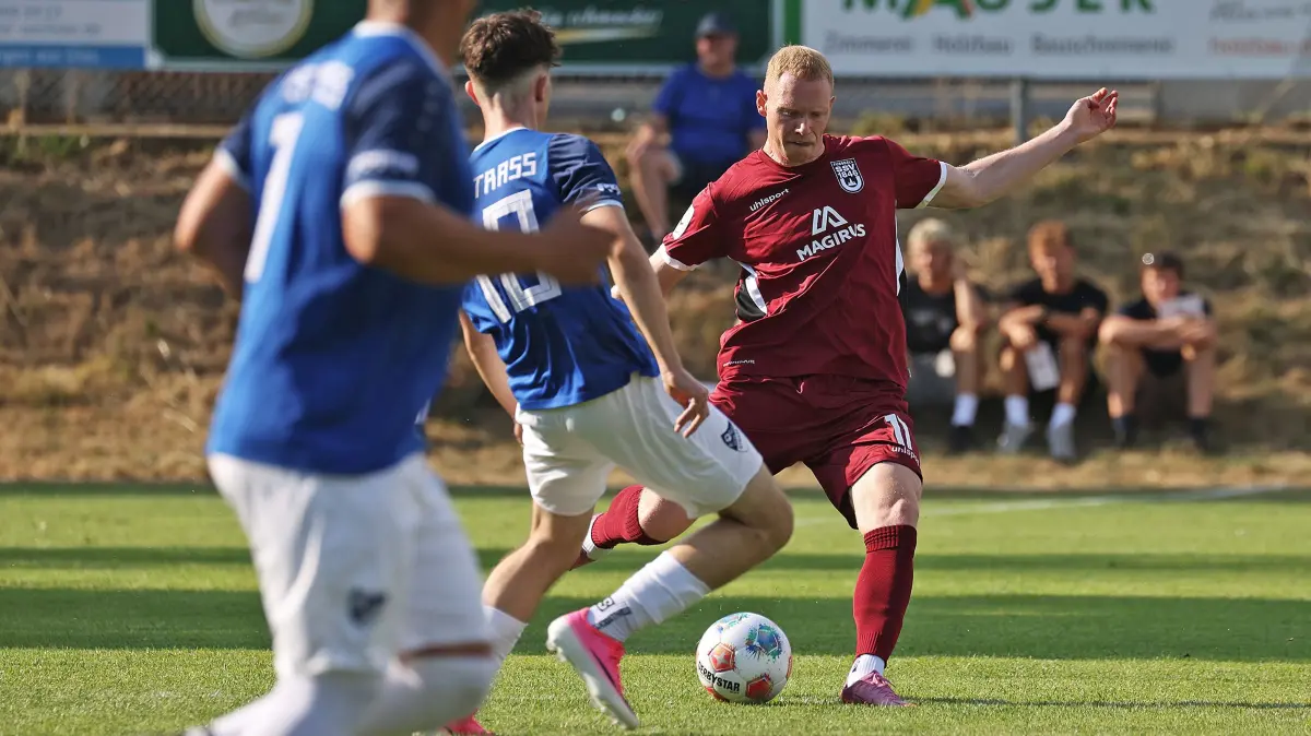 Fußball, SSV Ulm, Das erste Testspiel des Regionalligisten gegen den FC Straß, Leon Müller