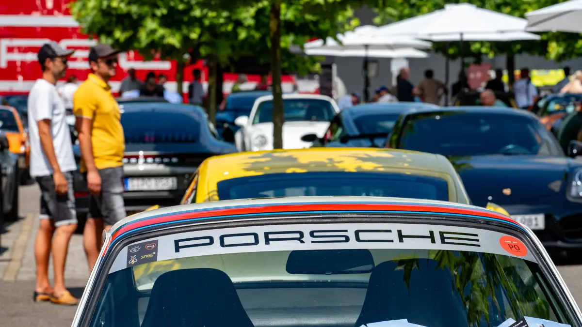 Uhingen, Gerberbräu: 4. Zuffenbuddies Porschetreffen, es werden 300-400 Porsche erwartet