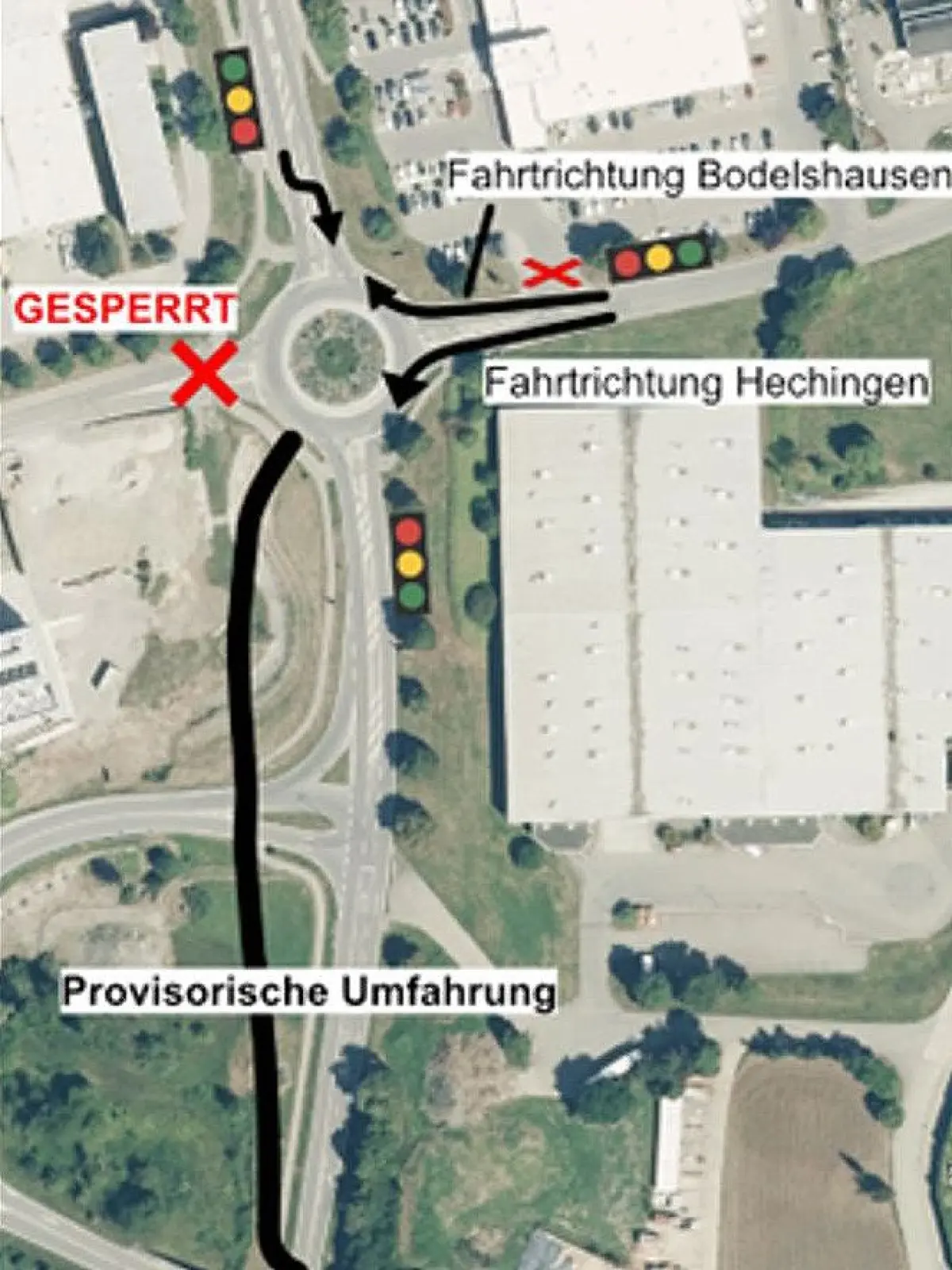 Der Bau des neuen Kreisverkehrs in den Lotzenäckern am Abzweig zur L 410 (unten) macht den Bau einer provisorischen Umfahrung, Baustellenampeln und ganz neue Kreisel-Erlebnisse beim Kreisverkehr am Kaufland (oben) möglich.