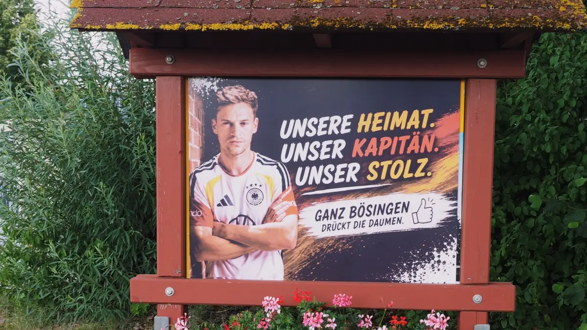 Wie stolz die Bösinger auf ihren bekanntesten Mitbürger sind, zeigt sich nun auch an den Infotafeln an den Ortseingängen.