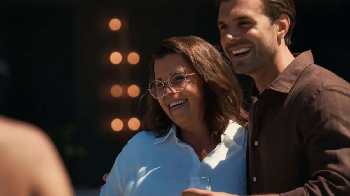 Tim erhält in der neunten „Bachelors“-Folge Unterstützung von seiner Mutter Susanne.