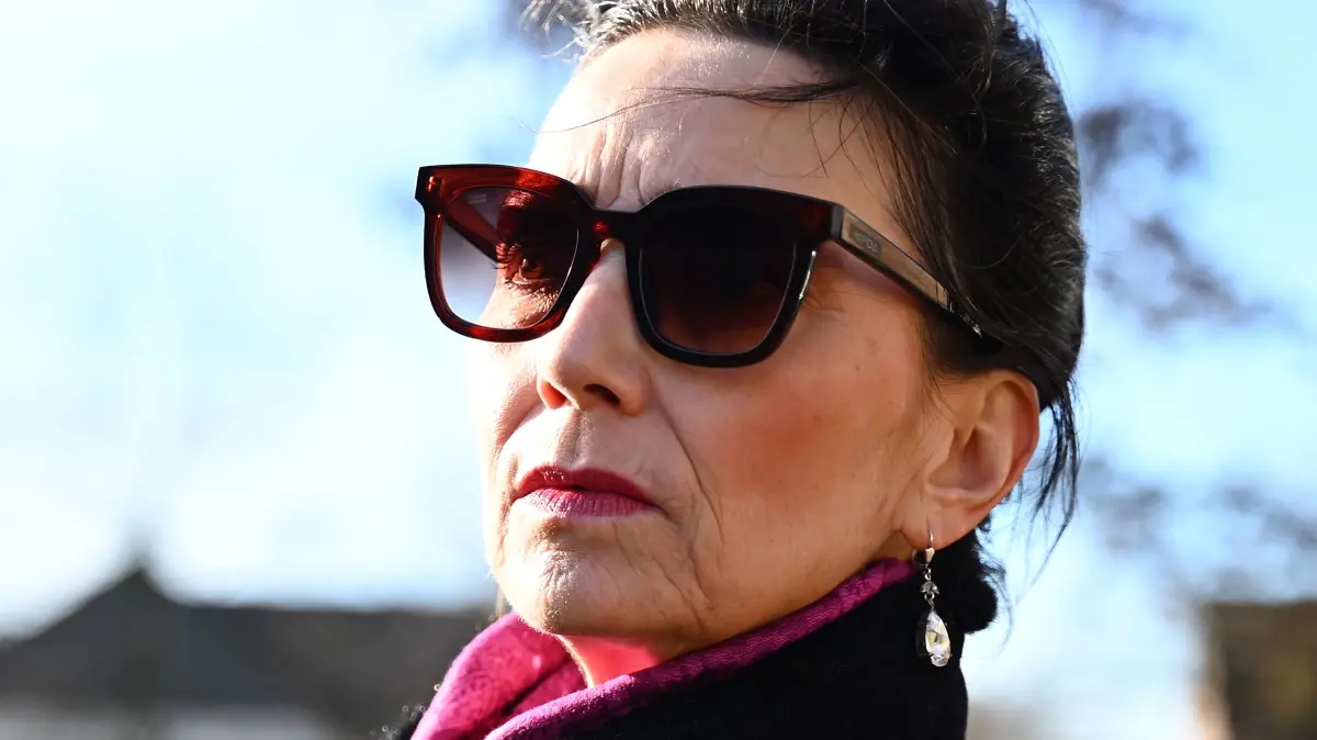 Ben schöpft plötzlich neue Hoffnung auf Gabriella – ohne zu ahnen, dass Simone die Situation geschickt zu ihren Gunsten manipuliert hat.