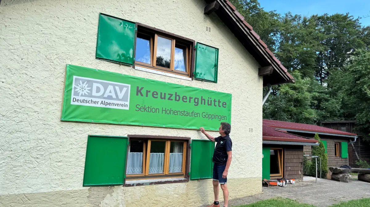 Die Kreuzberghütte oberhalb von Nenningen wurde vor 100 Jahren eingeweiht und zuletzt saniert.