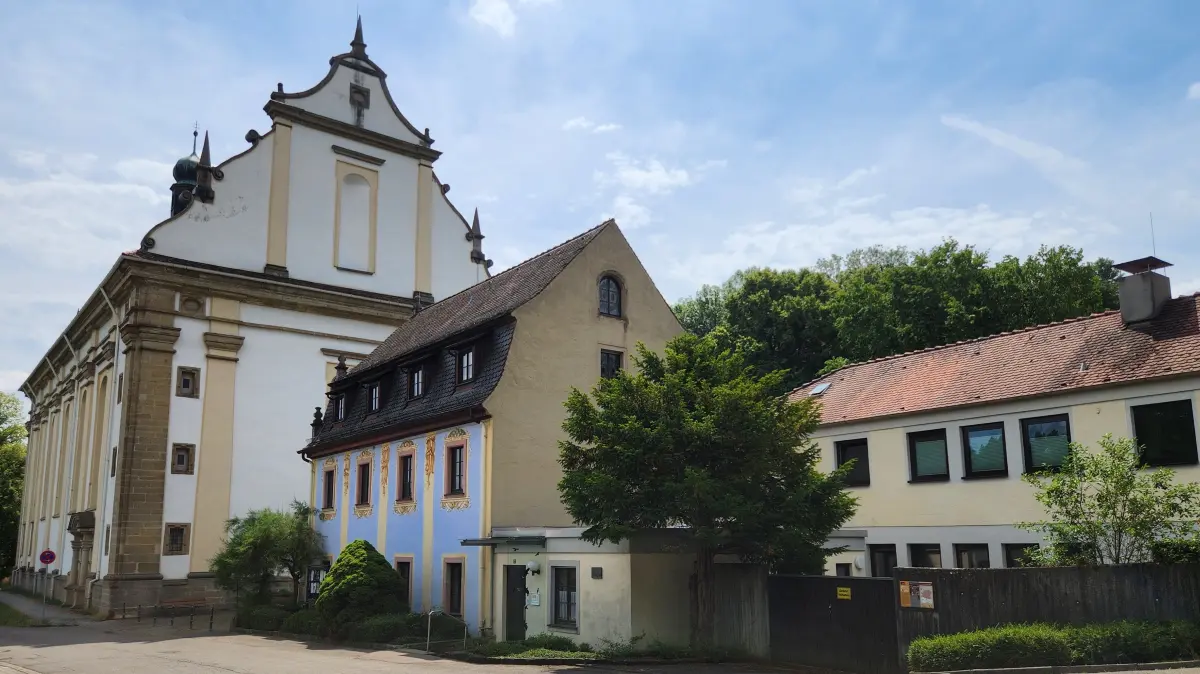 Weggentalkirche mit Nebengebäuden