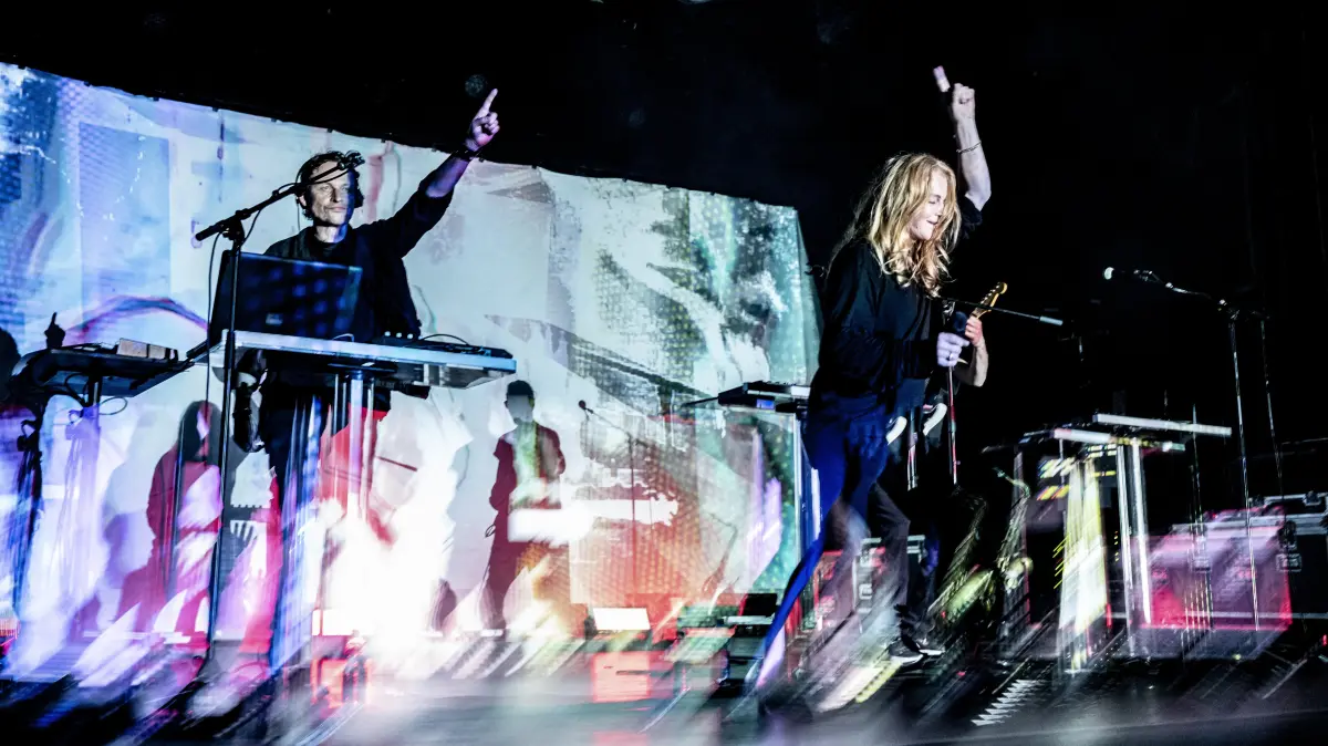 Tommi Eckart und Inga Humpe aka 2Raumwohnung machen seit über einem Vierteljahrhundert gemeinsam Musik und haben die deutsche Popmusik ganz schön geprägt. Am 24. Juli spielen sie beim Hafensounds-Festival in Reutlingen.