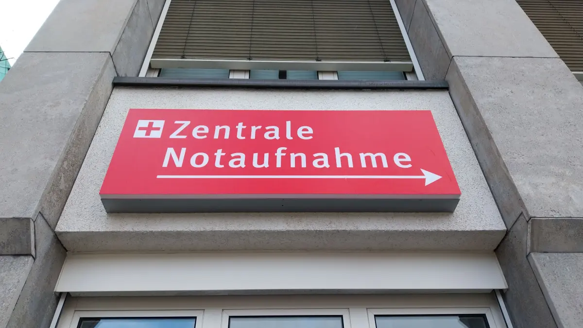 Die Notfallversorgung am Zollernalb-Klinikum wurde im Frühjahr neu strukturiert. Ob die Änderungen im Klinikalltag funktionieren, erklären Klinik und Rettungsdienste unserer Redaktion.