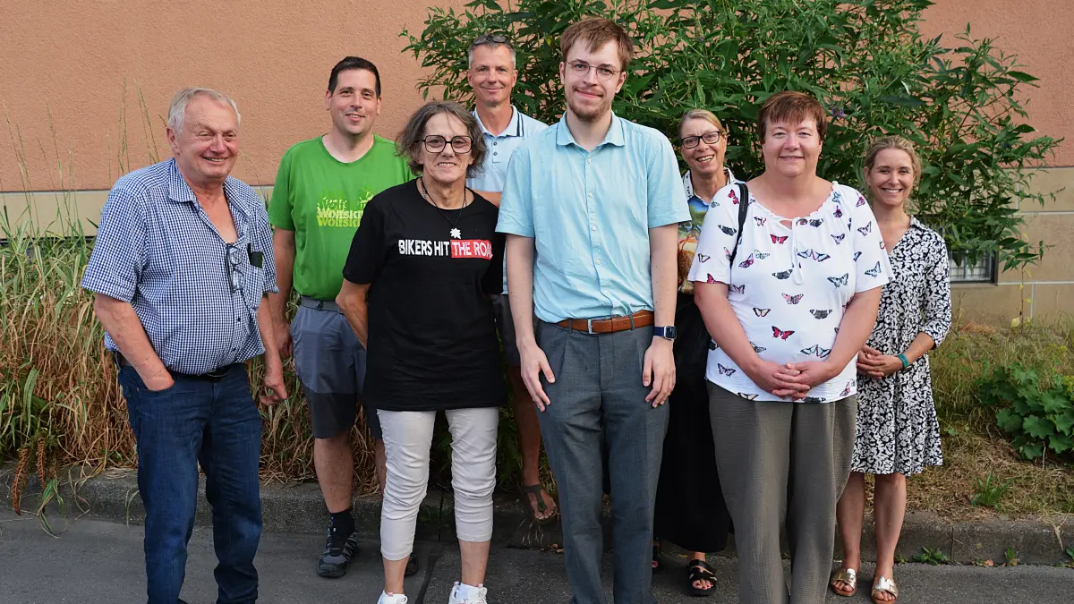 Rolf Maier, Rebecca Mayer, Jan Haschek und Simone Kirsch-Mattes werden „Weihnachten schenken“ als Verein organisieren. Die Beisitzer Christian Kuon, Stephan Oechsle, Anette Müller und Dr. Melanie Nagel unterstützen aus der zweiten Reihe. ⇥Foto: Hans-Michael Greiß