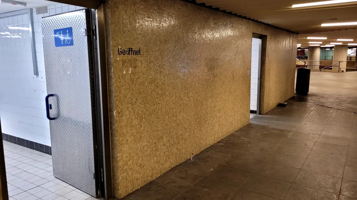 Toilette Charlottenplatz