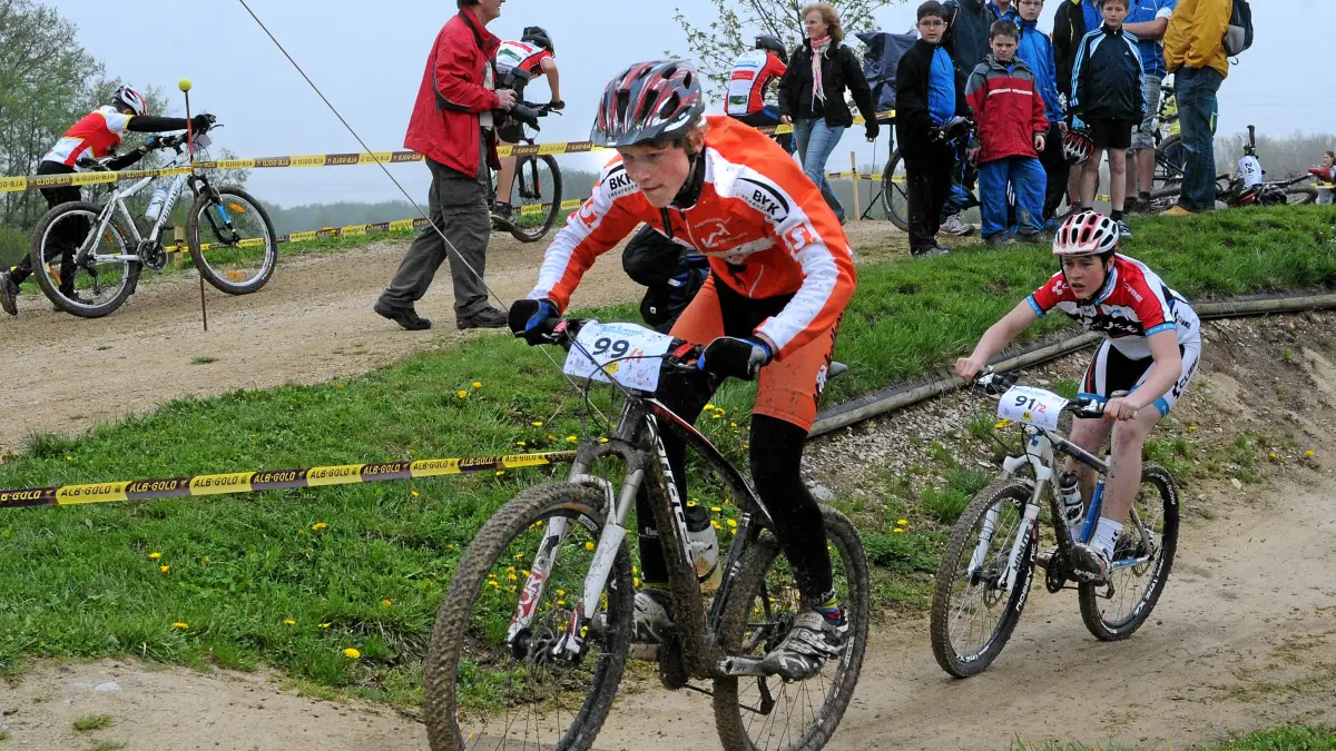 (ohne ÜberschVorsicht: Dieses Foto ist möglicherweise nur für den einstigen Verlag Schwäbisches Tagblatt verwendbar. Gomaringen, Bikepark, Radeln für Olympia Aufnahme Klaus Franke, 02.5.2013rift): Vorsicht: Dieses Foto ist möglicherweise nur für den einstigen Verlag Schwäbisches Tagblatt verwendbar. Gomaringen, Bikepark, Radeln für Olympia
Aufnahme Klaus Franke, 02.5.2013