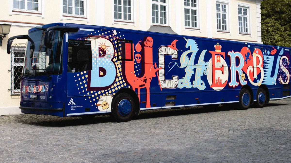 Fällt in der Ferien zeitweise aus: der Ulmer Bücherbus.