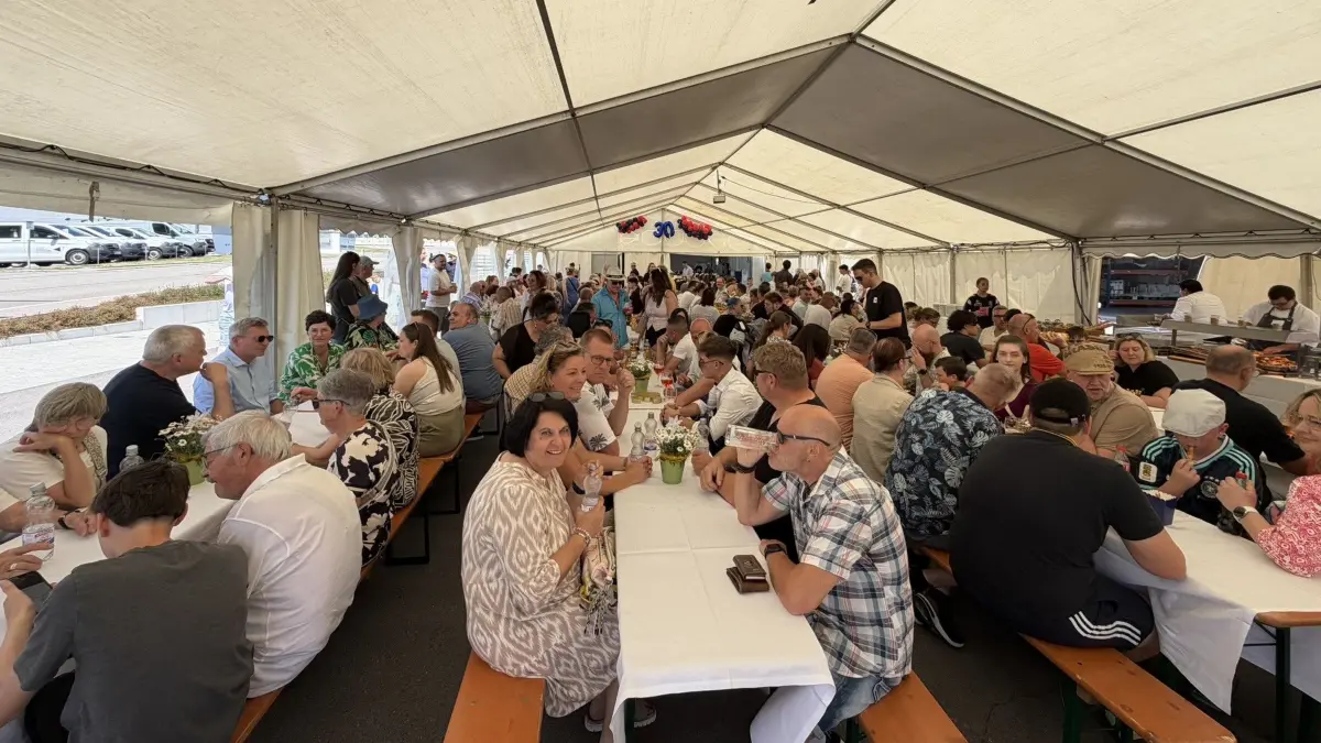 In geselliger Runde feierten die CTS-Belegschaft und ihre Familien.