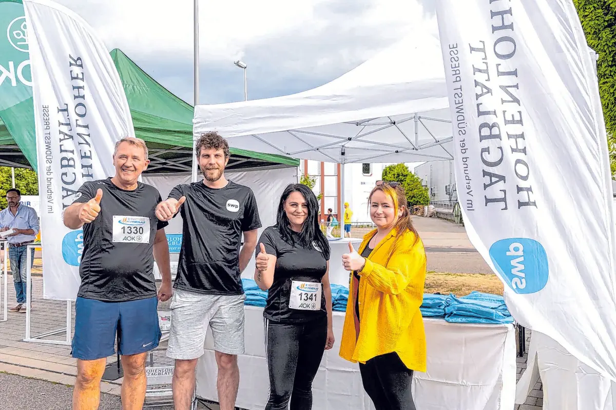 Das Hohenloher Tagblatt ist nicht nur Medienpartner und Namensgeber des Firmenlaufs, der Verlag schickt auch wieder ein Laufteam ins Rennen.⇥ Fotos: Reha-Zentrum Hess