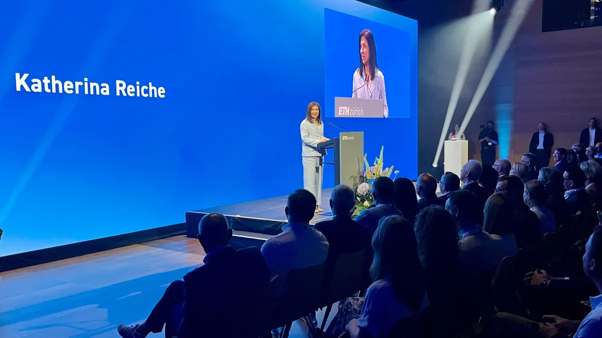 Bundeswirtschaftsministerin Katherina Reiche sprach von einer einzigartigen Konstellation für Top-Forschung in Heilbronn.