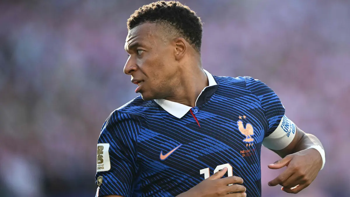 FBL-WC-2026-MATCH89-PAR-FRA: France's forward #10 Kylian Mbappe reacts during the 2026 World Cup round of 16 football match between Paraguay and France at the Philadelphia Stadium in Philadelphia on July 4, 2026. (Photo by MAURO PIMENTEL / AFP)