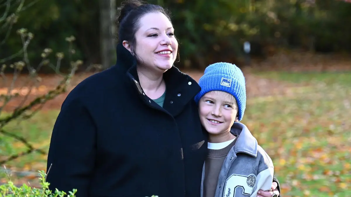 Henry will seiner Mama Vanessa (Julia Augustin) eine Freude machen – doch sein Besuch im Krankenhaus könnte für sie plötzlich schwerwiegende Folgen haben.