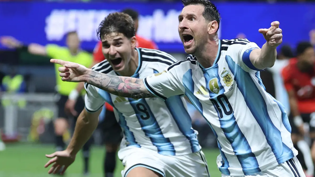 TOPSHOT-FBL-WC-2026-MATCH95-ARG-EGY: TOPSHOT - Argentina's forward #10 Lionel Messi celebrates scoring his team's second goal during the 2026 World Cup round of 16 football match between Argentina and Egypt at Atlanta Stadium in Atlanta on July 7, 2026. (Photo by Thomas COEX / AFP)