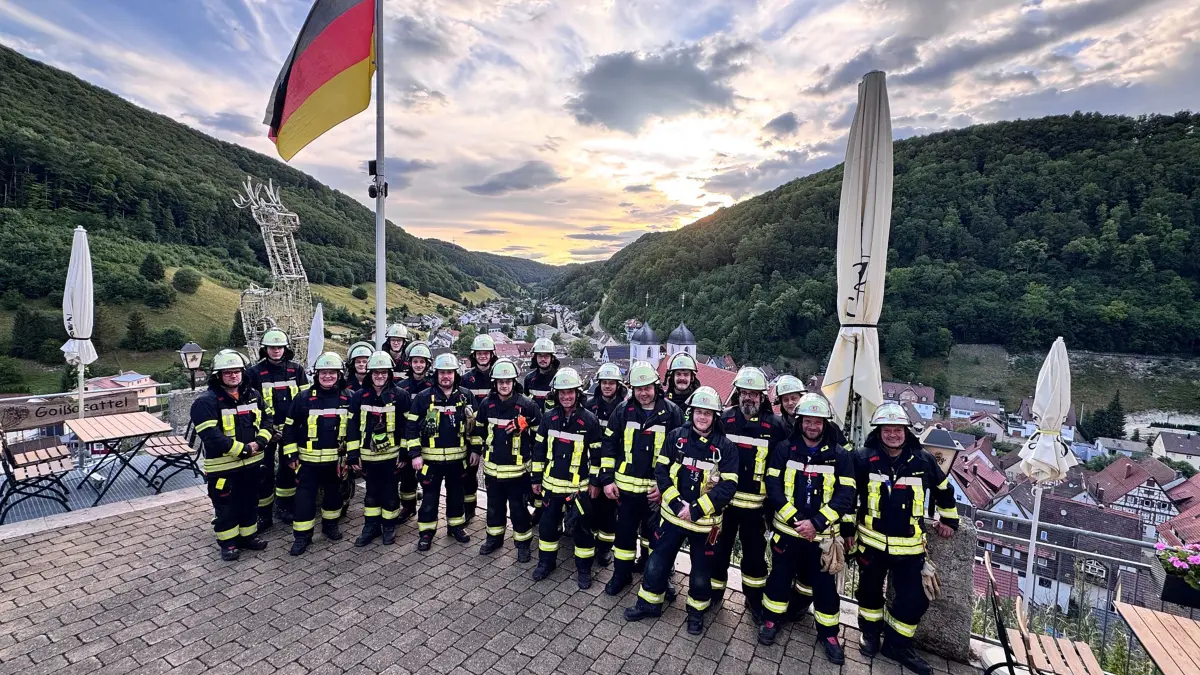 Übung der Feuerwehr in Wiesensteig beim Albhotel Malakoff