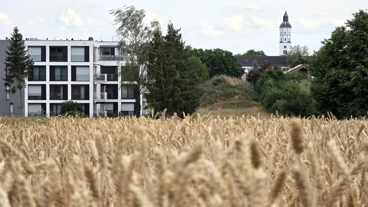 Langenau Wohnen im Park (links) Simontalgraben
