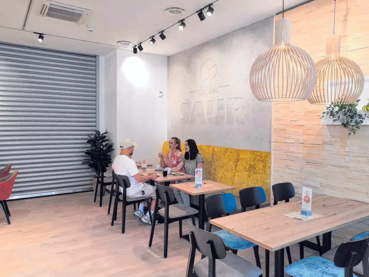 Der schmucke Cafébereich der neuen Filiale.