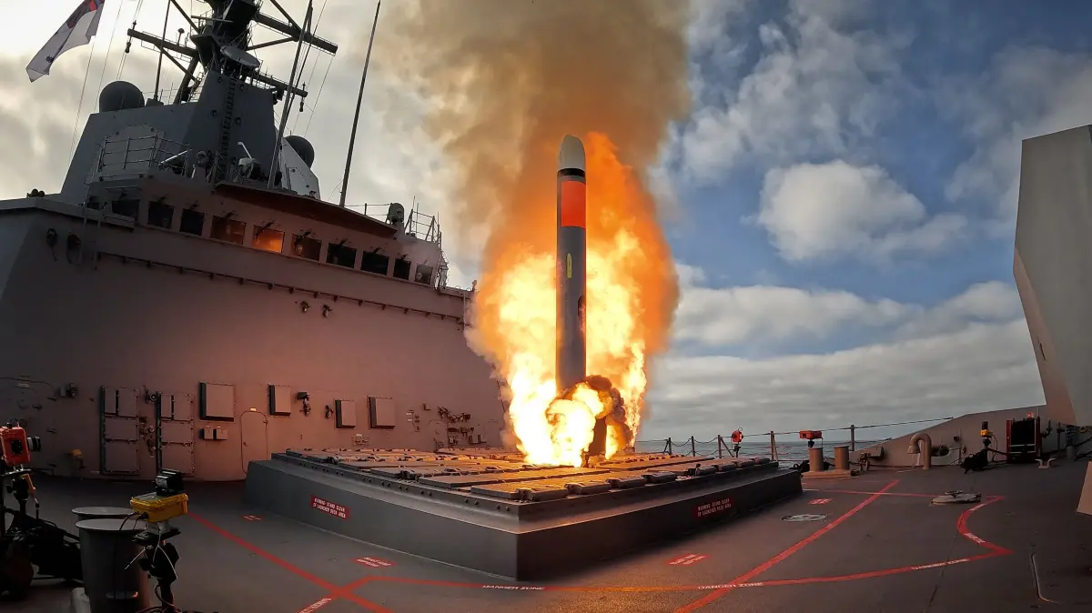 FILES-AUSTRALIA-US-GERMANY-DEFENCE: (FILES) An undated handout photo received on December 10, 2024 from the Australian Defence shows the HMAS Brisbane firing a Tomahawk Weapon System off the west coast of the US. The United States has approved the sale of Tomahawk cruise missiles to Germany, Chancellor Friedrich Merz said on July 9, 2026, despite previous doubts that a planned deployment of the missiles would go ahead. "On the sidelines of the NATO meeting in Ankara, we agreed with the American government that American Tomahawk missiles will be purchased by us and stationed in Germany," Merz told MPs in a statement to parliament. (Photo by Handout / AUSTRALIAN DEFENCE / AFP) / ----EDITORS NOTE ----RESTRICTED TO EDITORIAL USE MANDATORY CREDIT " AFP PHOTO / AUSTRALIAN DEFENCE" NO MARKETING NO ADVERTISING CAMPAIGNS - DISTRIBUTED AS A SERVICE TO CLIENTS