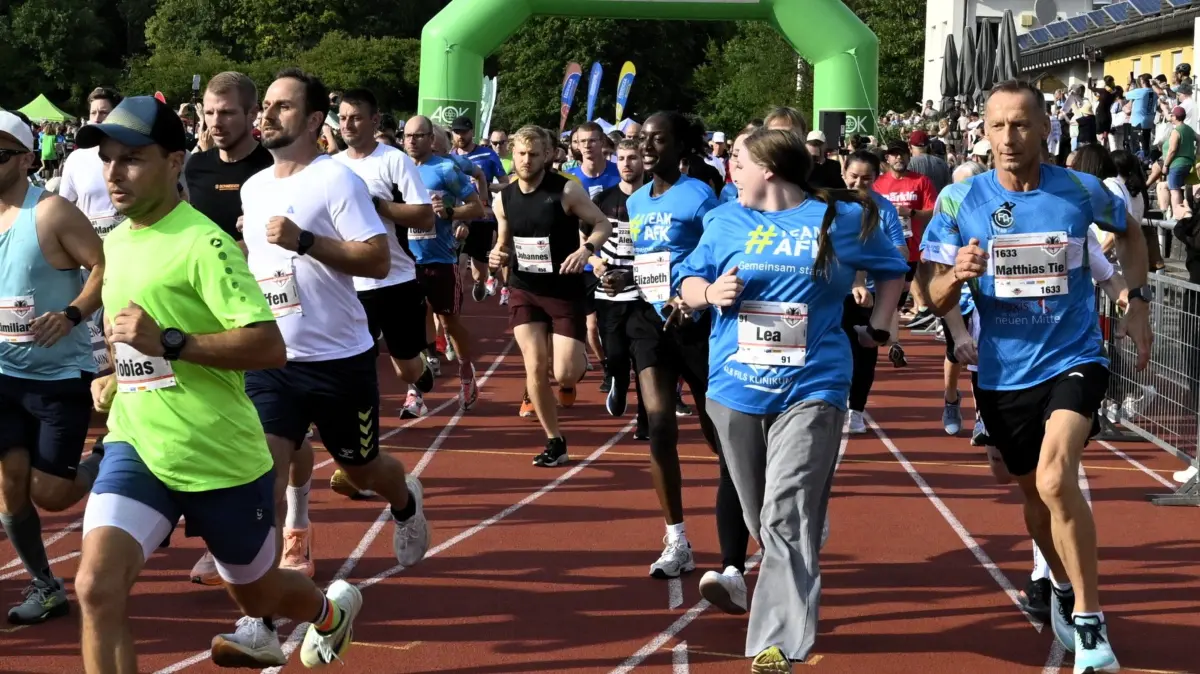 Göppinger Firmenlauf mit Start im Dr. Heinrich-Zeller-Stadion.