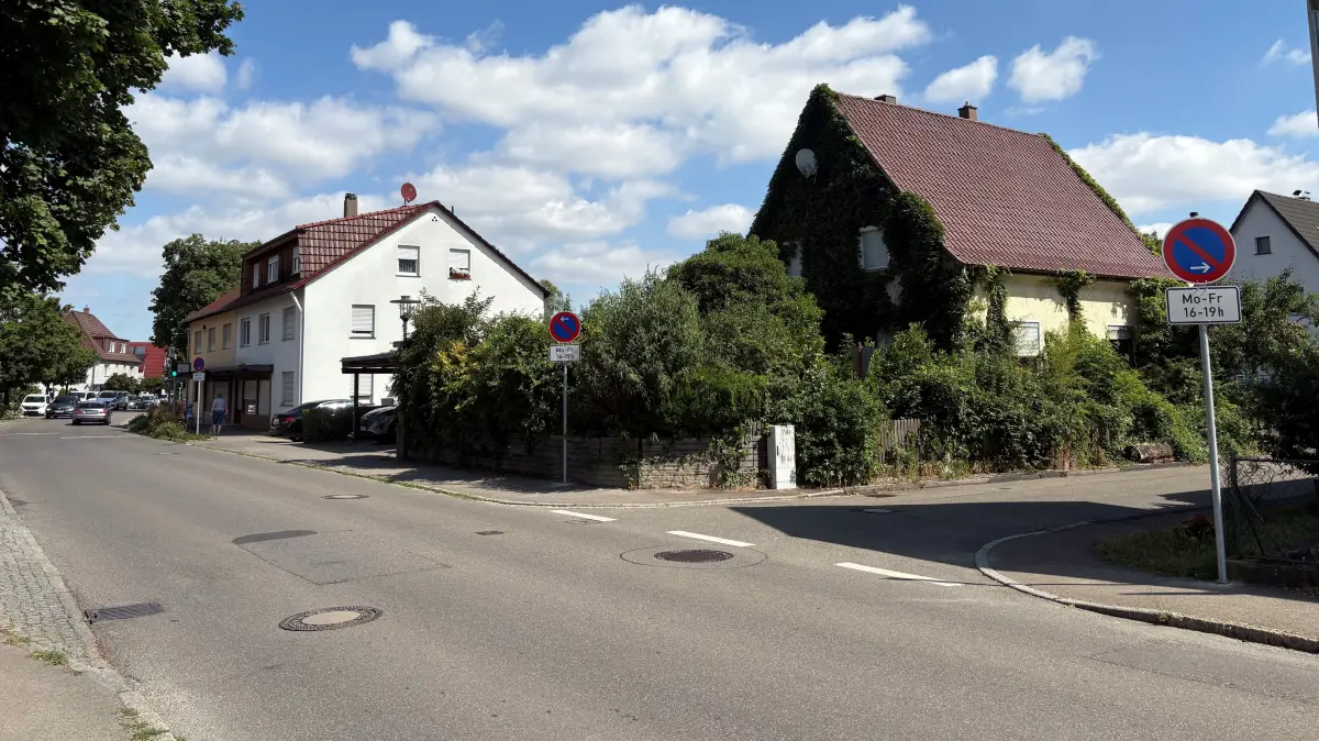 Schilderwald an der Metzinger Straße in Riederich
