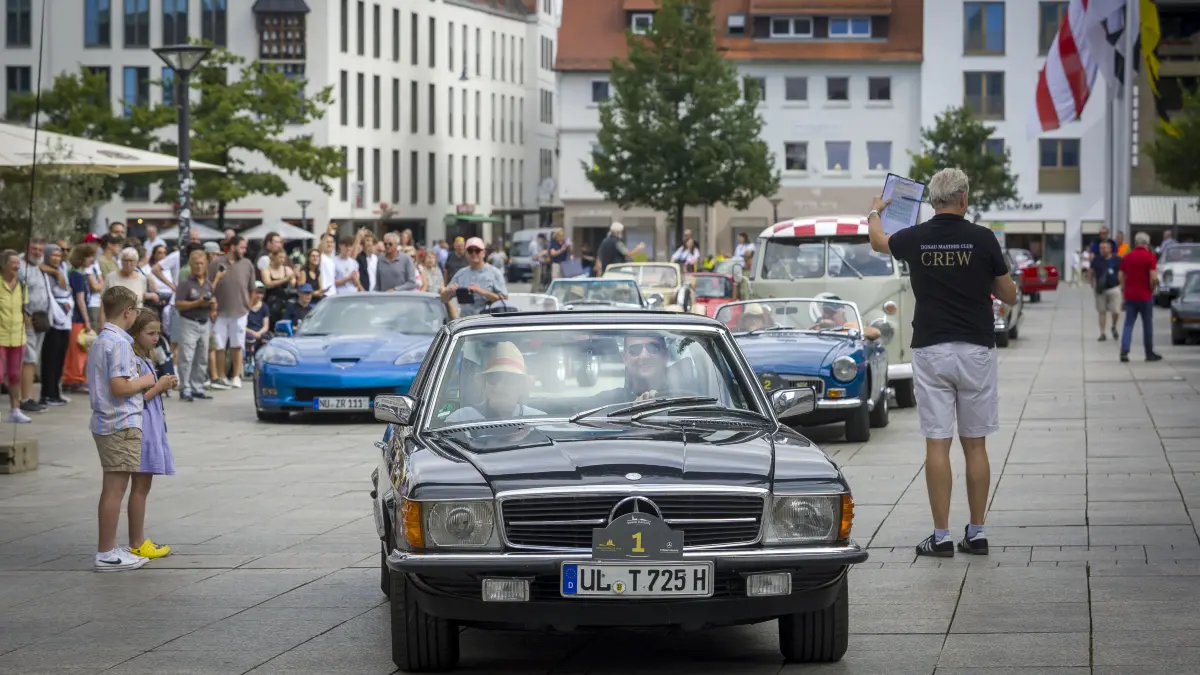 Münsterplatz: Start Donau Masters Jubiläumsrallye
