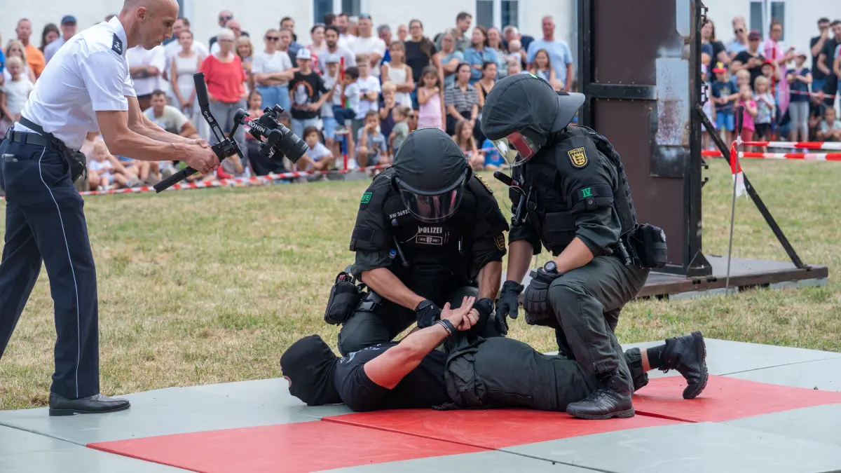 Polizeipräsidium Einsatz Bepo Kastanienfest 2026