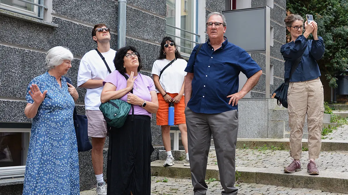 Familie Schoenberg war auf Spurensuche in Horb. Lynne Schoenberg ist die Urenkelin des Seifenfabrikanten David Gideon.
