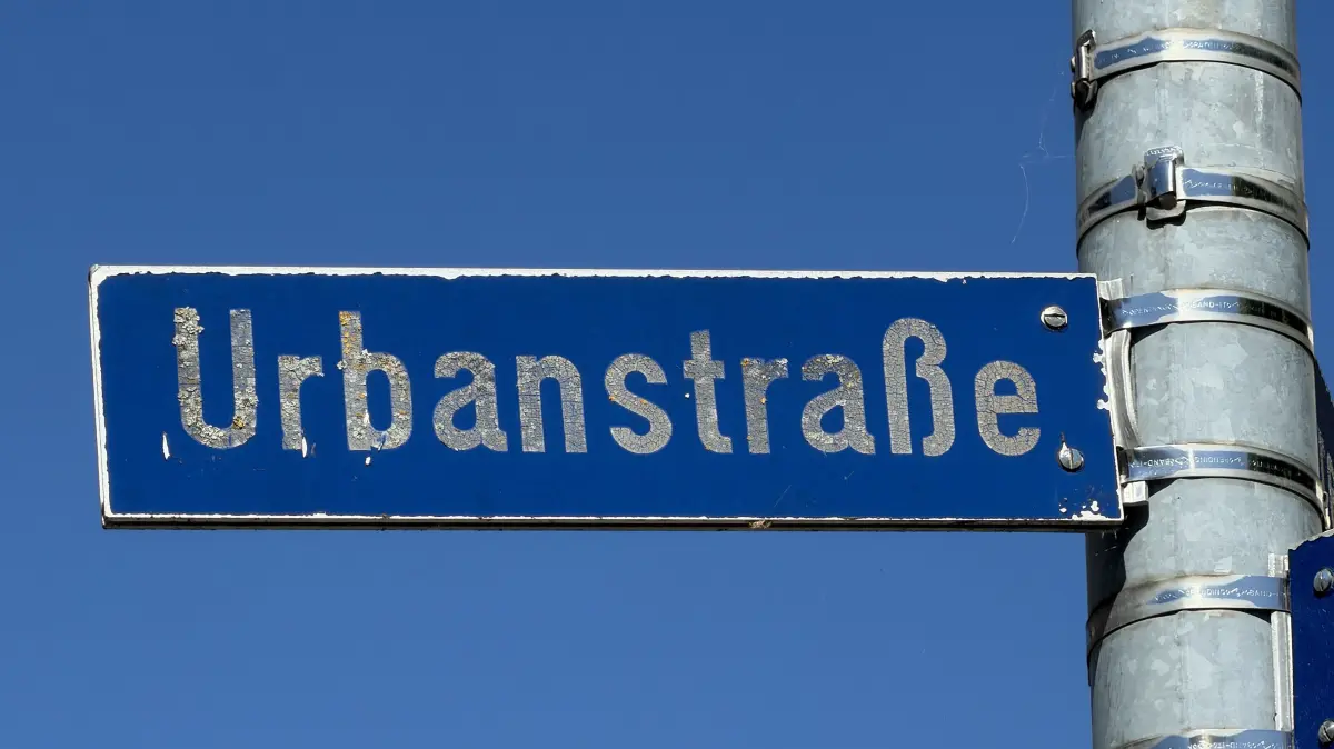 Weilheims Ortsvorsteher Gerd Eberwein verurteilt die Rufe einer NS-Parole, die ihm Anwohner der Urbanstraße gemeldet hatten. In seiner persönlichen Erklärung machte er auch deutlich, wofür der Hechinger Teilort eigentlich steht und welche Werte damit verbunden sind.