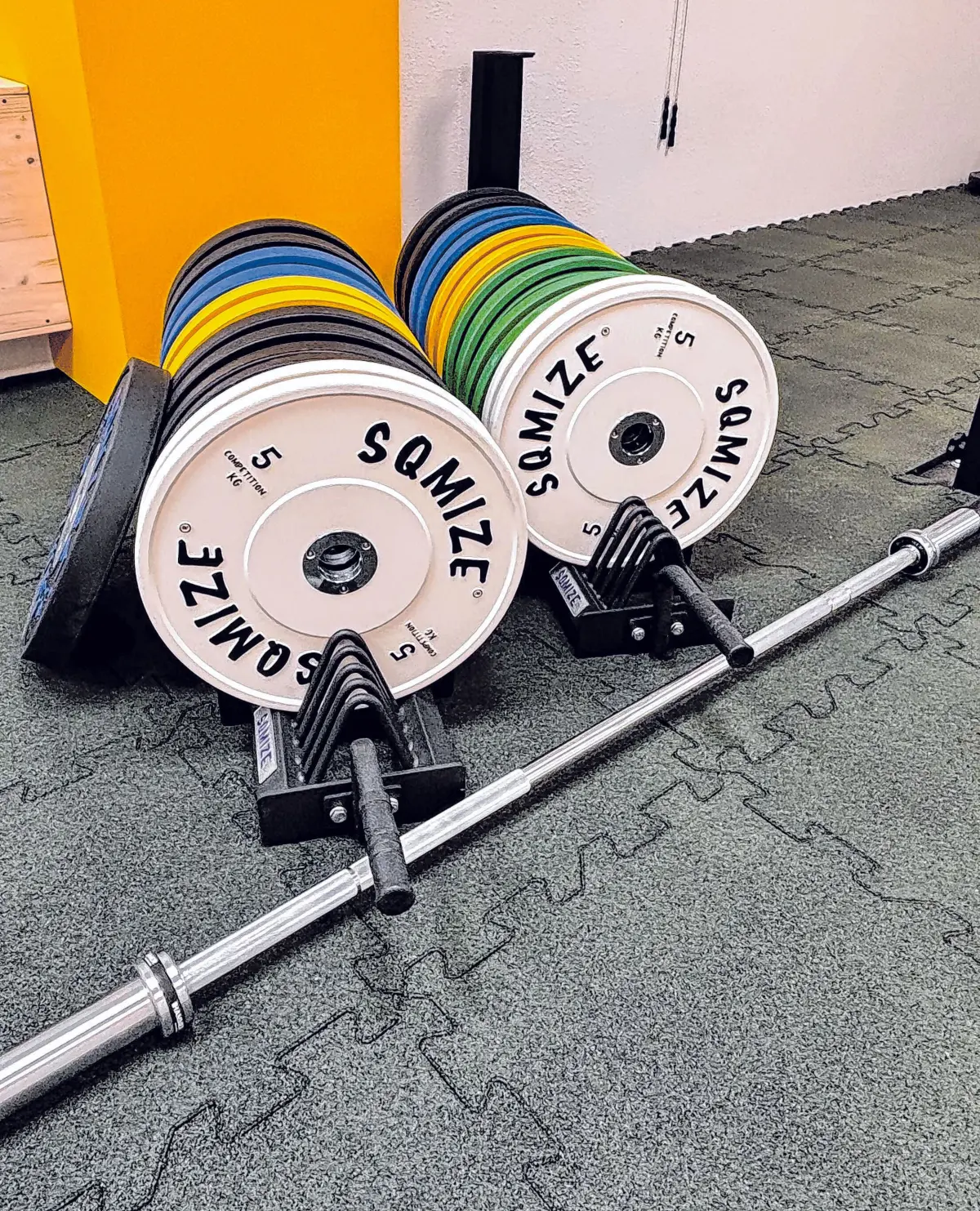 Jens Sporer und seine Frau Ursula haben ihr Fitnessstudio im April feierlich eröffnet. Mit den passenden Fitnessgeräten, Kursen und ihrer Beratung wollen sie all ihren Kunden helfen, ein gesundes Leben zu führen. ⇥Fotos: Brigitte Scheiffele