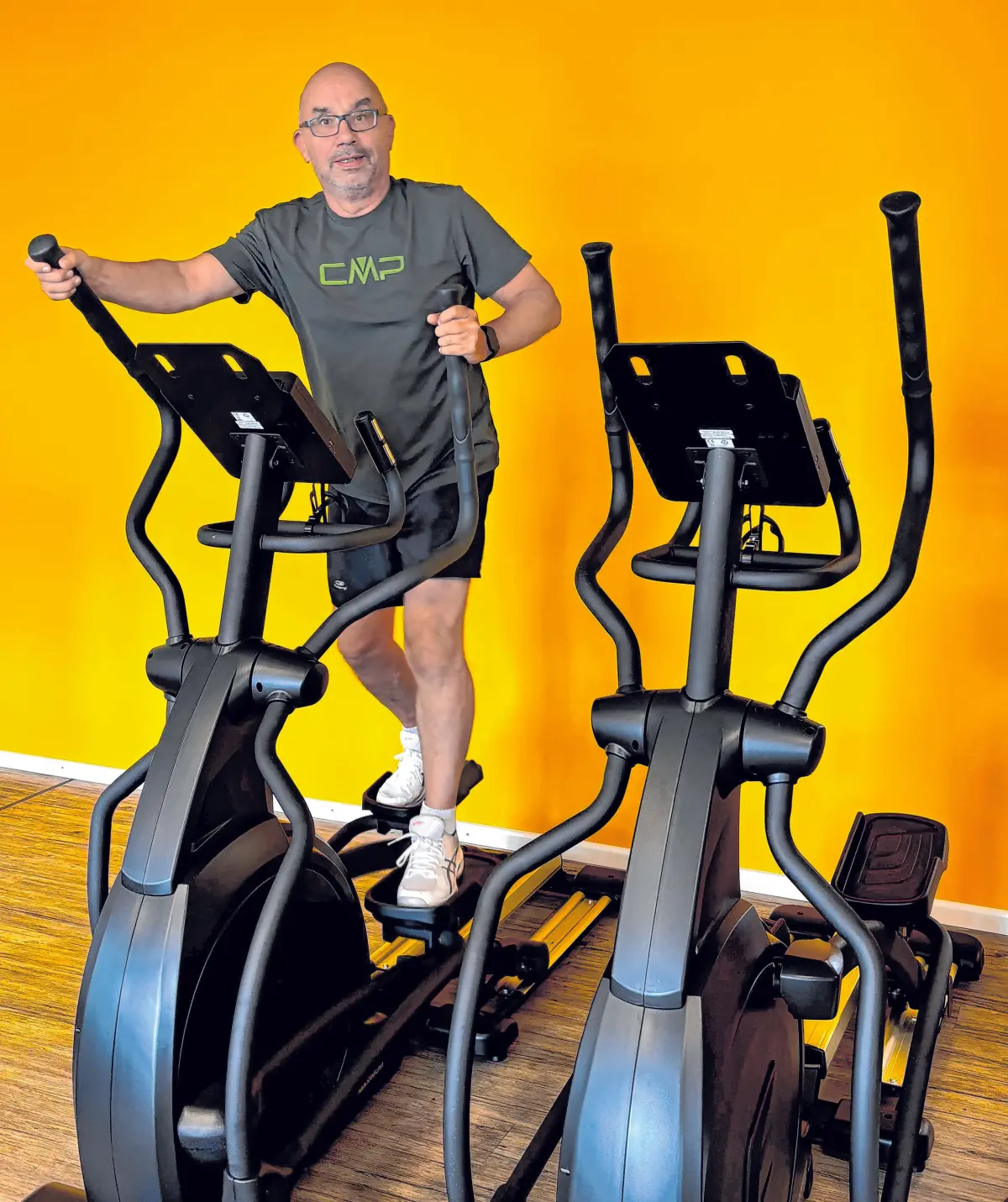 Jens Sporer und seine Frau Ursula haben ihr Fitnessstudio im April feierlich eröffnet. Mit den passenden Fitnessgeräten, Kursen und ihrer Beratung wollen sie all ihren Kunden helfen, ein gesundes Leben zu führen. ⇥Fotos: Brigitte Scheiffele