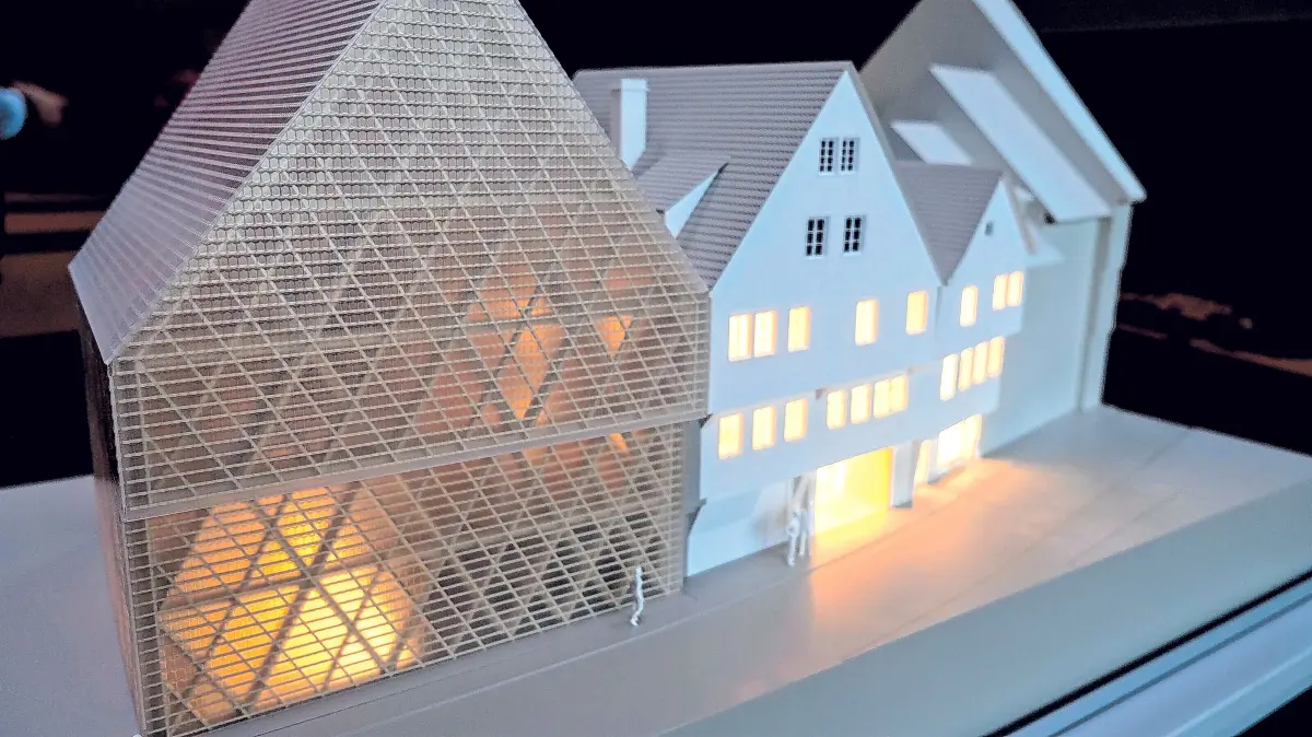 Reutlingen Oberamteistraße historische Häuserzeile Modell Sanierung und Neubau⇥Eissler