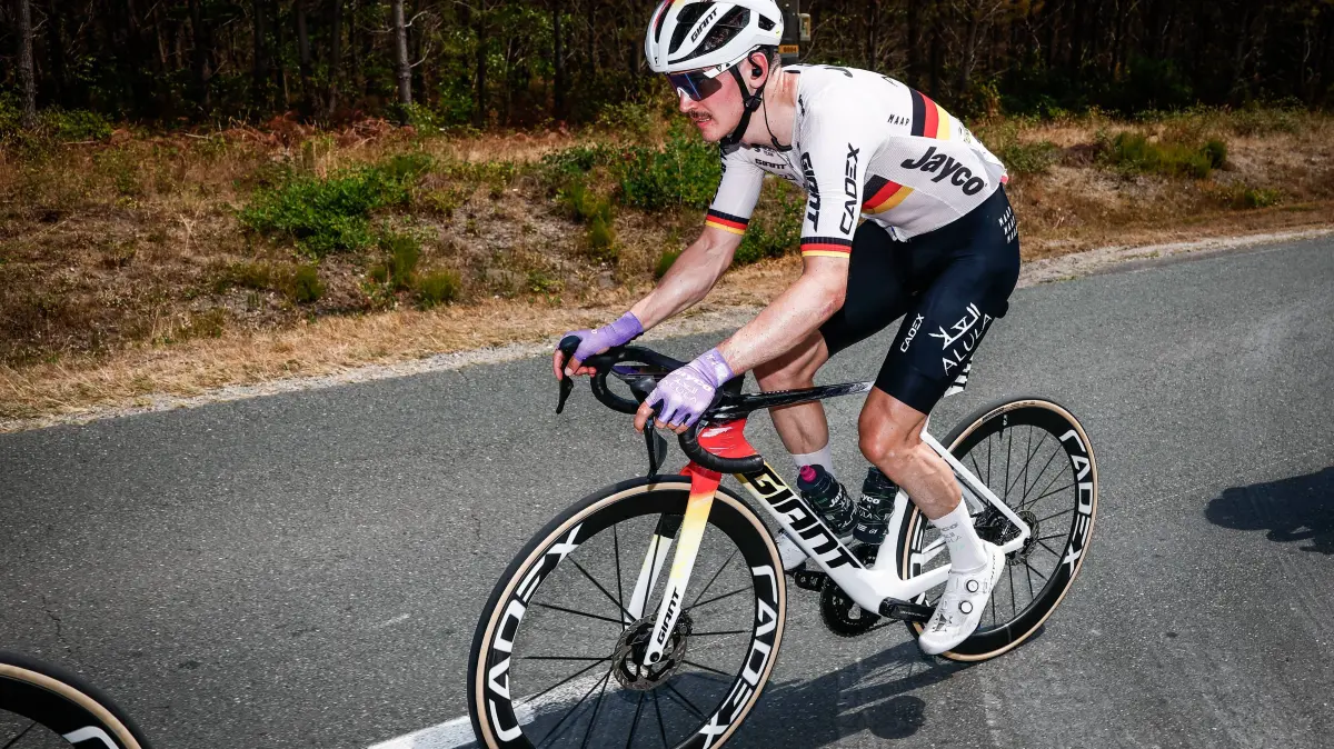 German Felix Engelhardt of Team Jayco AlUla pictured in action during stage 7 of the 2026 Tour de France cycling race, 1: German Felix Engelhardt of Team Jayco AlUla pictured in action during stage 7 of the 2026 Tour de France cycling race, 175km from Hagetmau to Bordeaux, on Friday 10 July 2026. The 113th edition of the Tour de France starts on Saturday 4 July in Barcelona, Spain, and will finish in Paris, France on the 26th of July. POOLxLUCAxBETTINI PUBLICATIONxNOTxINxBELxFRAxNEDxLUX x180881031x