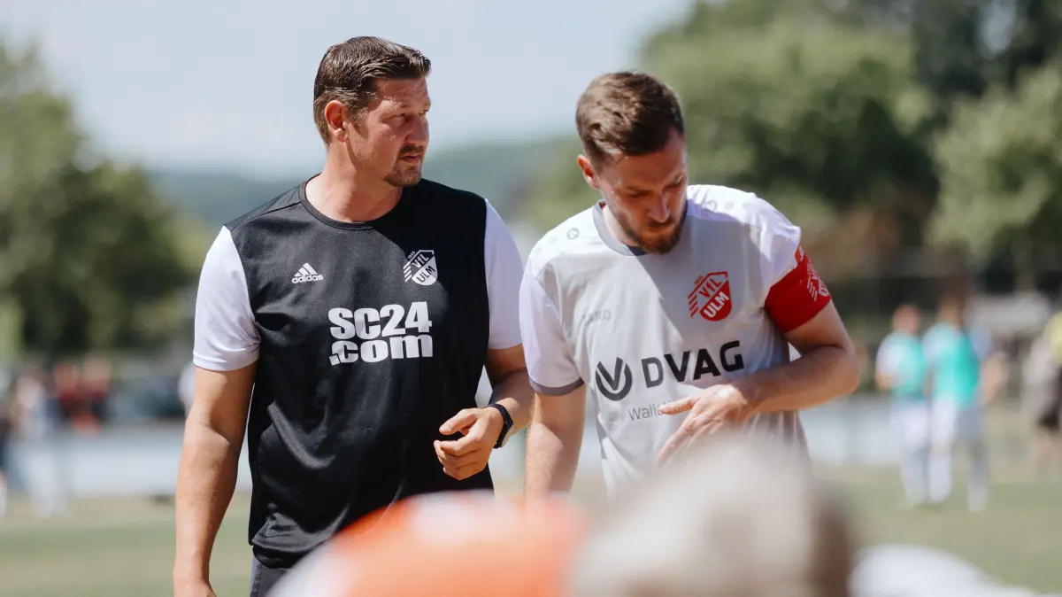 Fußball, Stadtpokal Ulm/Neu-Ulm, Das Turnier beim VfB Ulm startet, So lief das erste Wochenende, Trainer Kai-Uwe Grün vom VfL Ulm mit Kapitän
