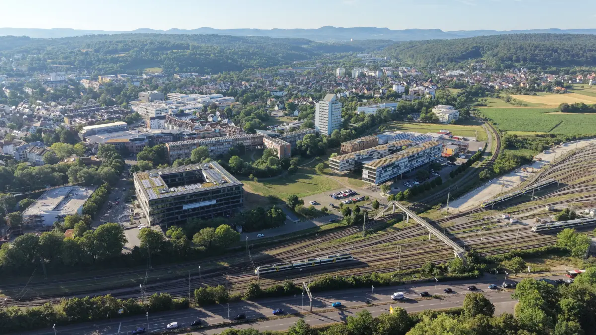 Tübingen Derendingen Südstadt Behördenviertel Kreissparkasse Regierungspräsidium RP Polizeipräsidium Landratsamt Mühlbachäcker Saiben Luftbild