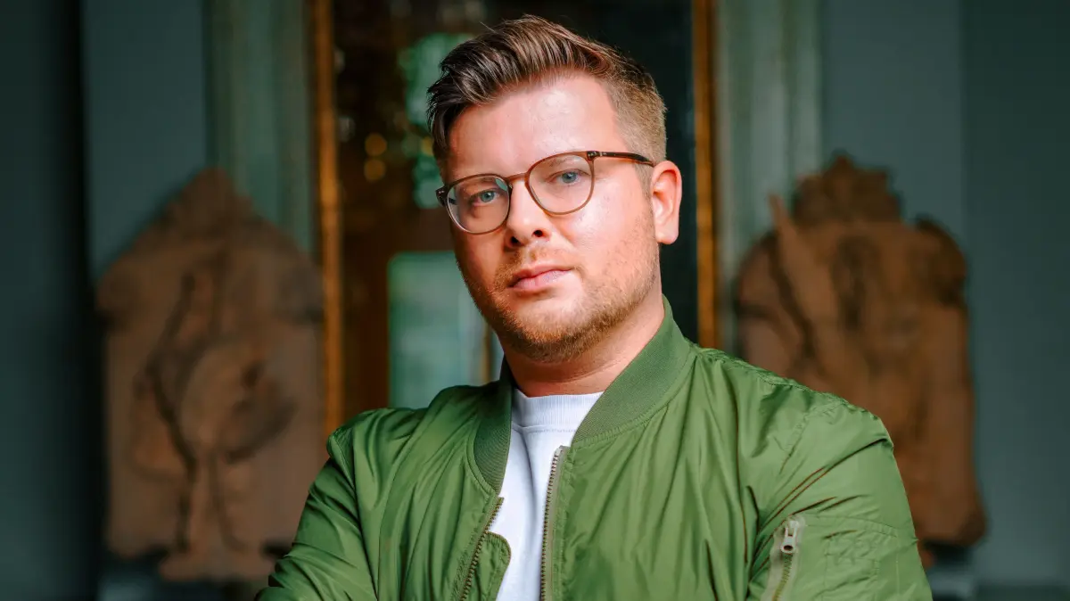 Philipp Fleiter nimmt an der vierten Staffel von „Die Verräter – Vertraue Niemandem!“ teil.