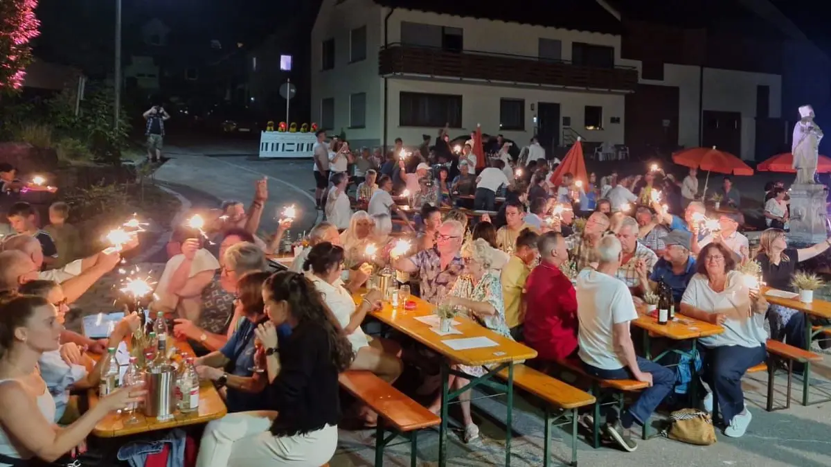 Salmendingen Kornbühlmusikanten Dorfserenade