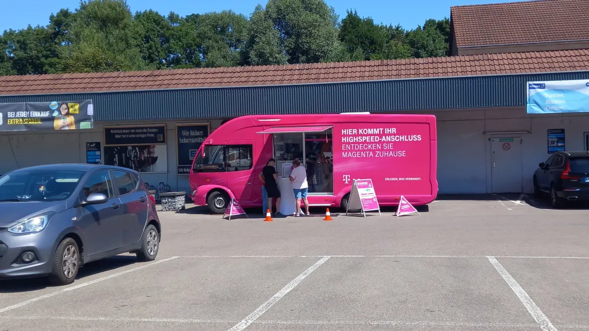 Telekom wirbt für Kunden Glasfaser-Ausbau in Gaildorf Süd