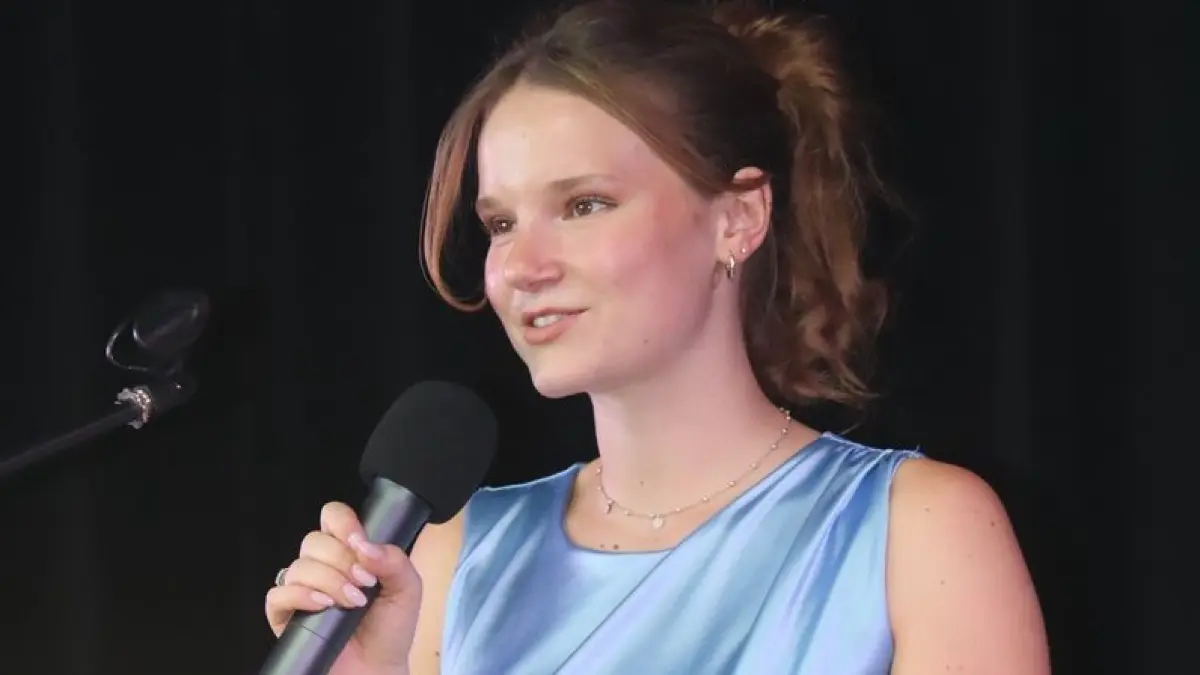 Abi BSZ Hechingen Scheffelpreisträgerin Celina Schuler