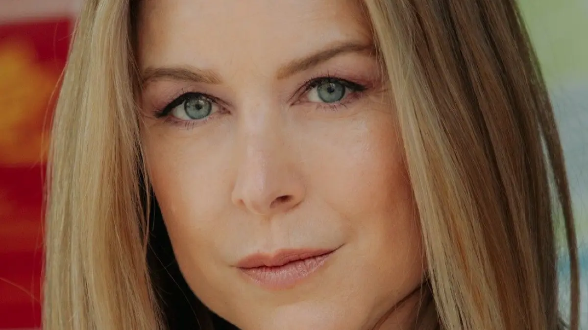 GZSZ-Rolle Jessica Reichelt (Nina Ensmann) soll ihren Verlobten Philip betrogen haben.