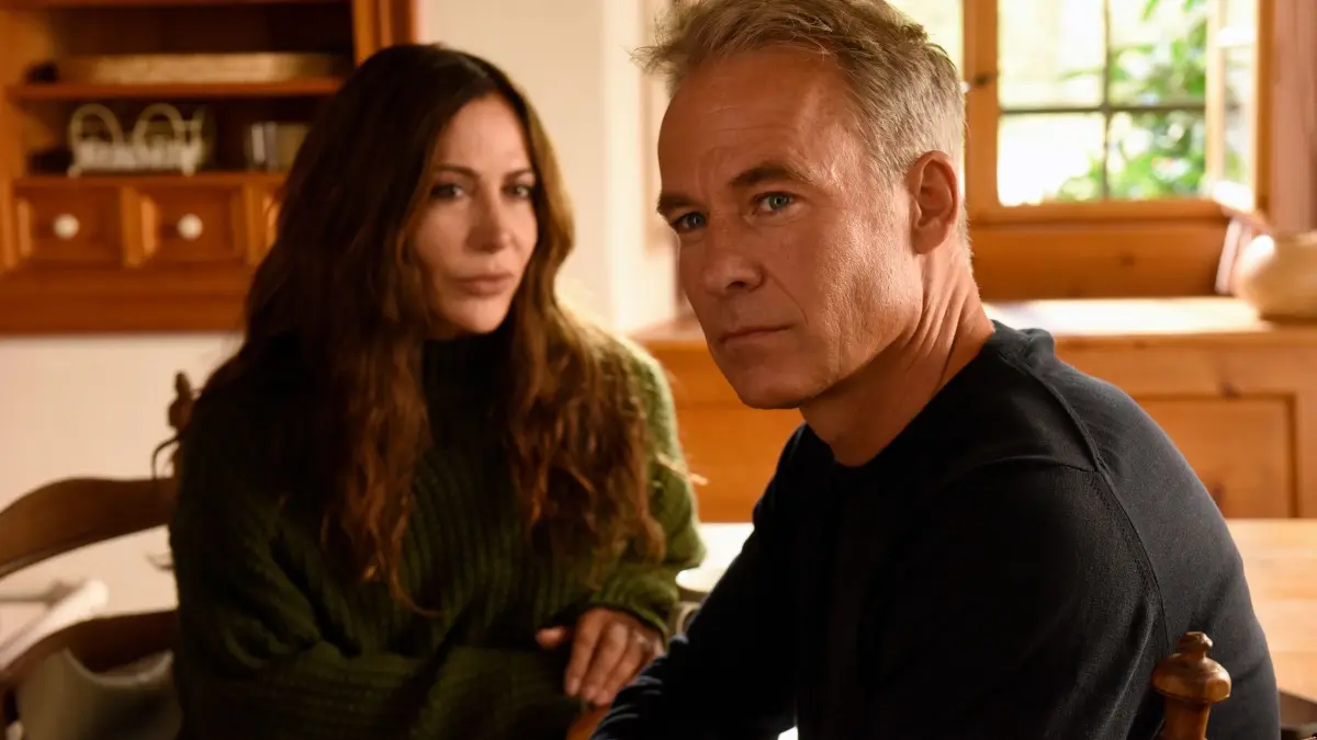 In „Frühling – Holla, die Waldfee“ möchte Katja Baumann (Simone Thomalla) ihren Ex-Freund Mark Weber (Marco Girnth) darum bitten, ihr Trauzeuge zu sein.