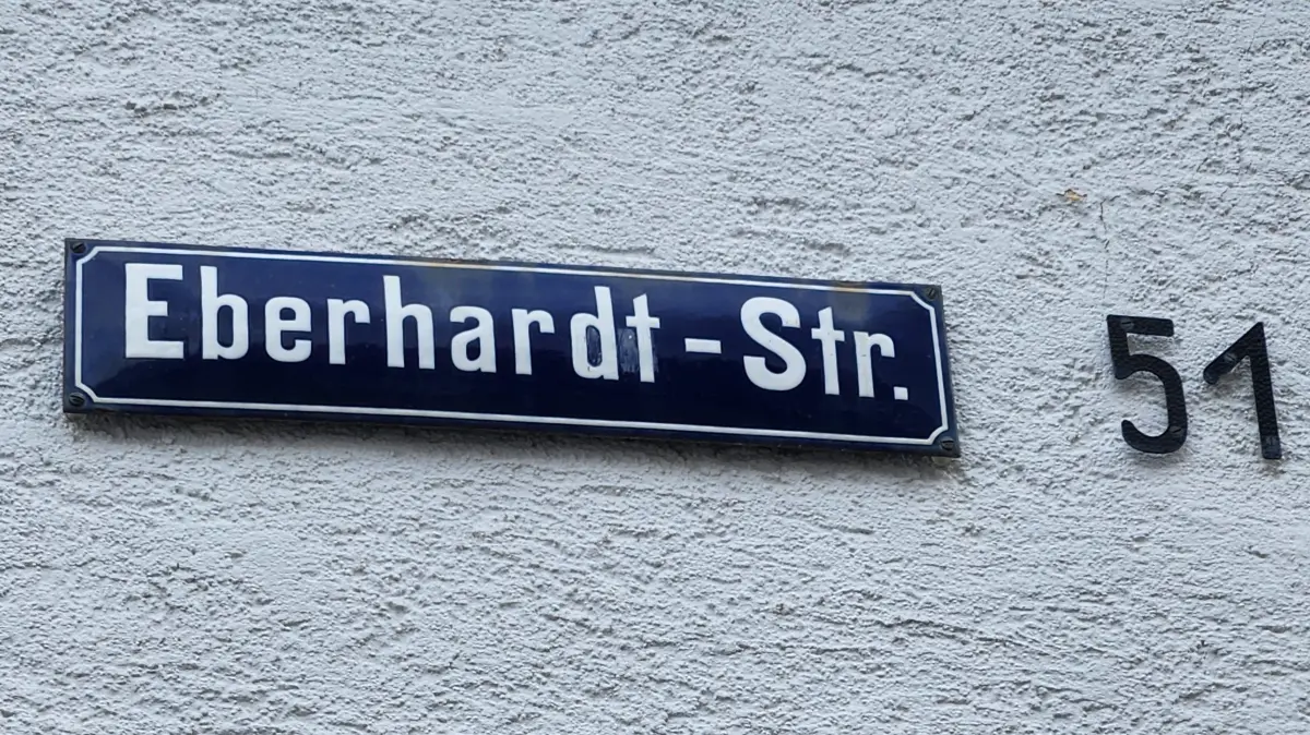 Straßenschild Eberhardt-Str. statt Eberhardstraße