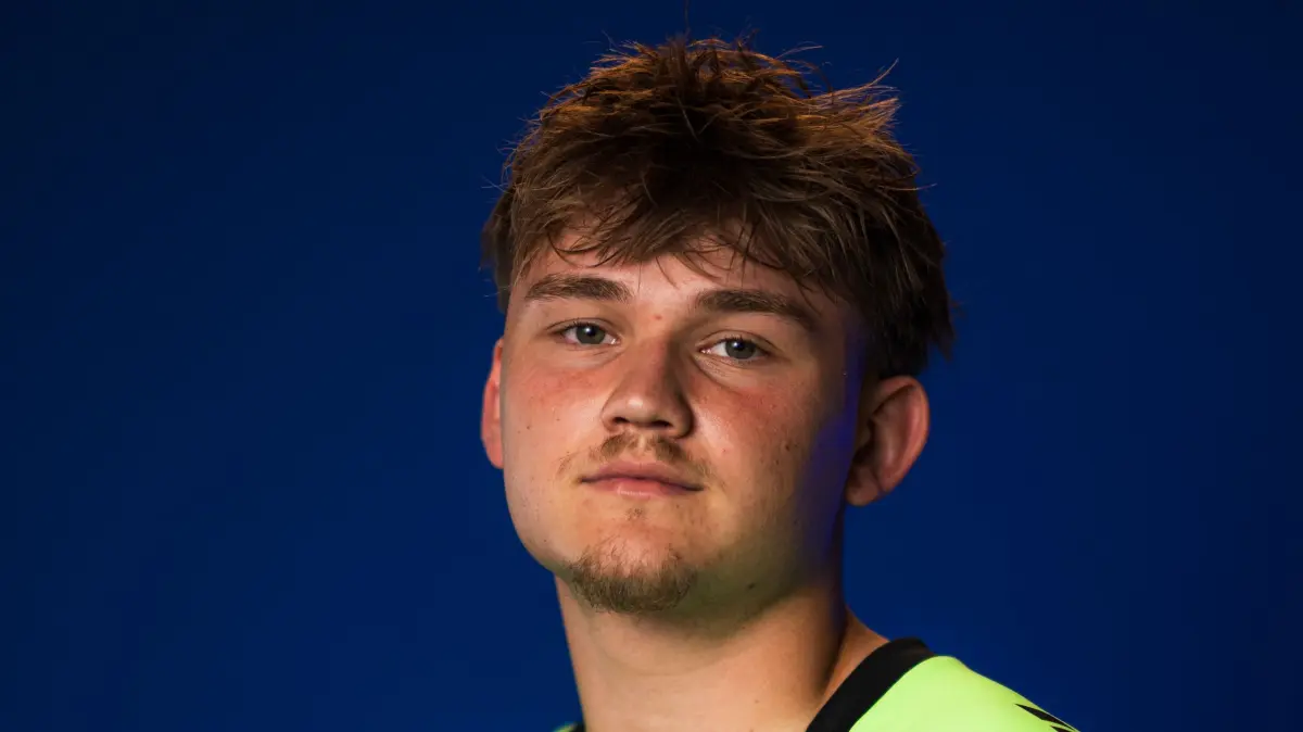 Der FV Illertissen startet in die Saison der Fußball-Regionalliga Bayern 2026/27. Torwart Leon Madarac, Nummer 28.